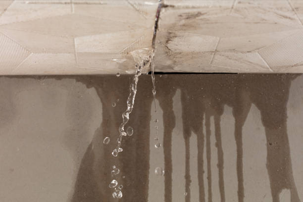 Professional Flood Damage Cleanup technician working in Spotswood, NJ